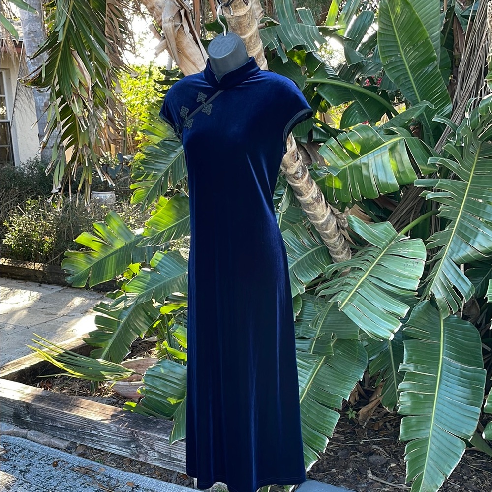 Vintage velvet dress - Picture 4 of 8